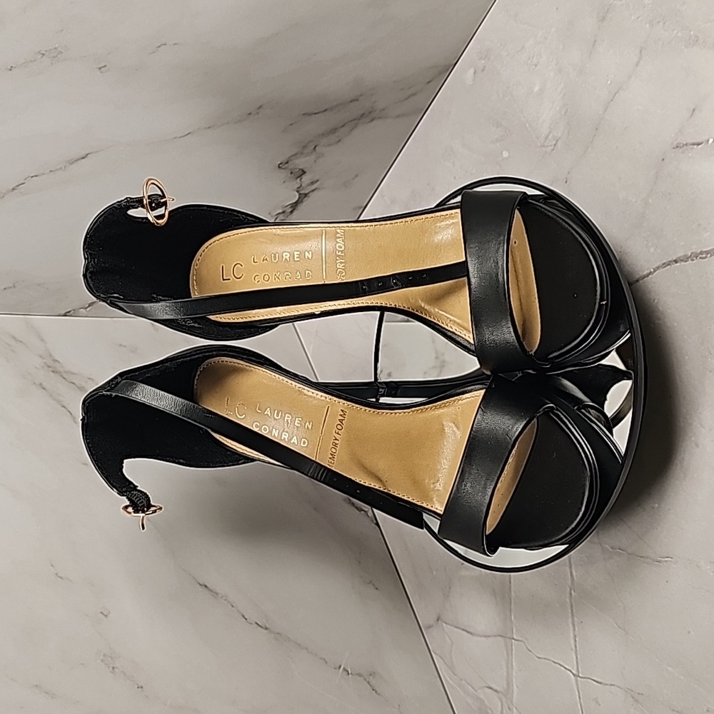 lc-lauren-conrad-strappy heels   size 7,black. 4 inches .NWT
